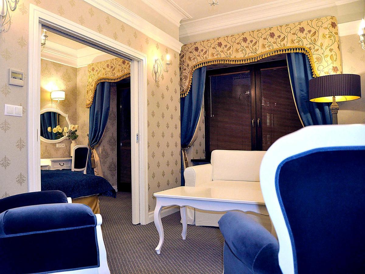 Sleepwalker Boutique Suites Wroclaw Ngoại thất bức ảnh