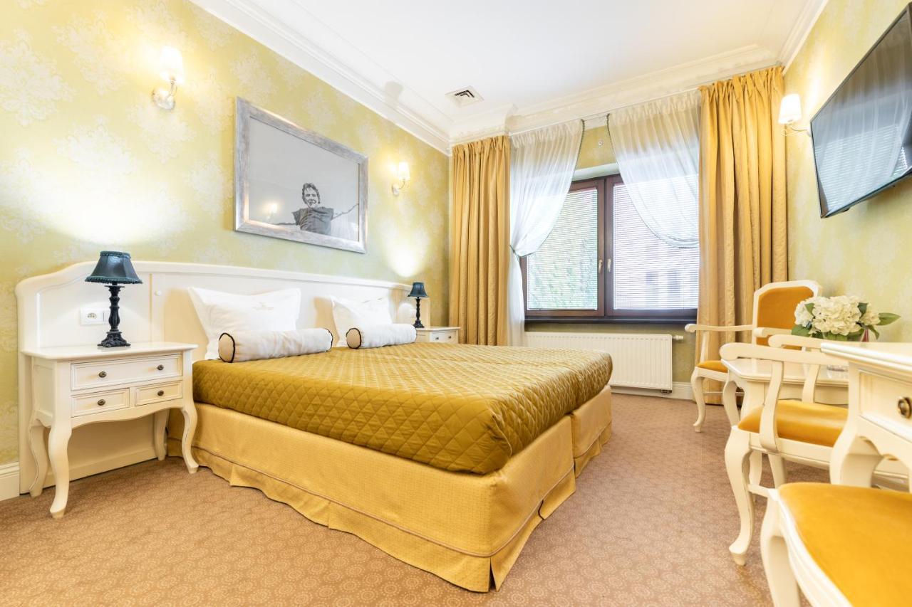 Sleepwalker Boutique Suites Wroclaw Ngoại thất bức ảnh