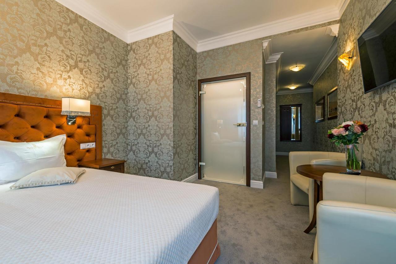 Sleepwalker Boutique Suites Wroclaw Ngoại thất bức ảnh