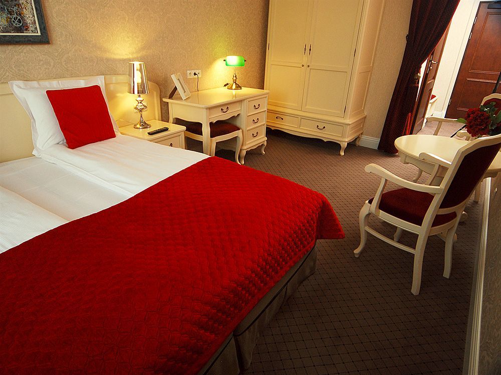 Sleepwalker Boutique Suites Wroclaw Ngoại thất bức ảnh