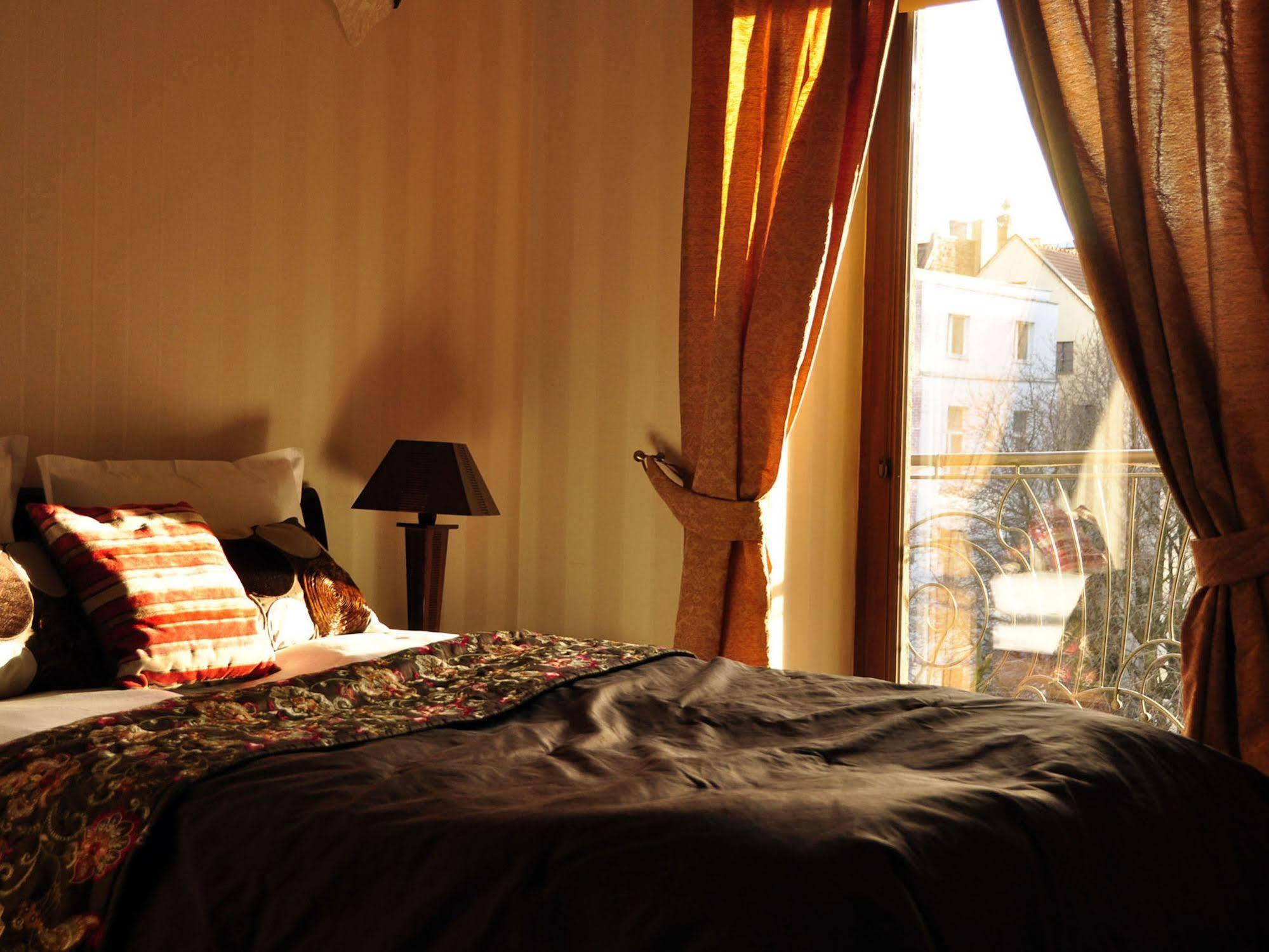 Sleepwalker Boutique Suites Wroclaw Ngoại thất bức ảnh