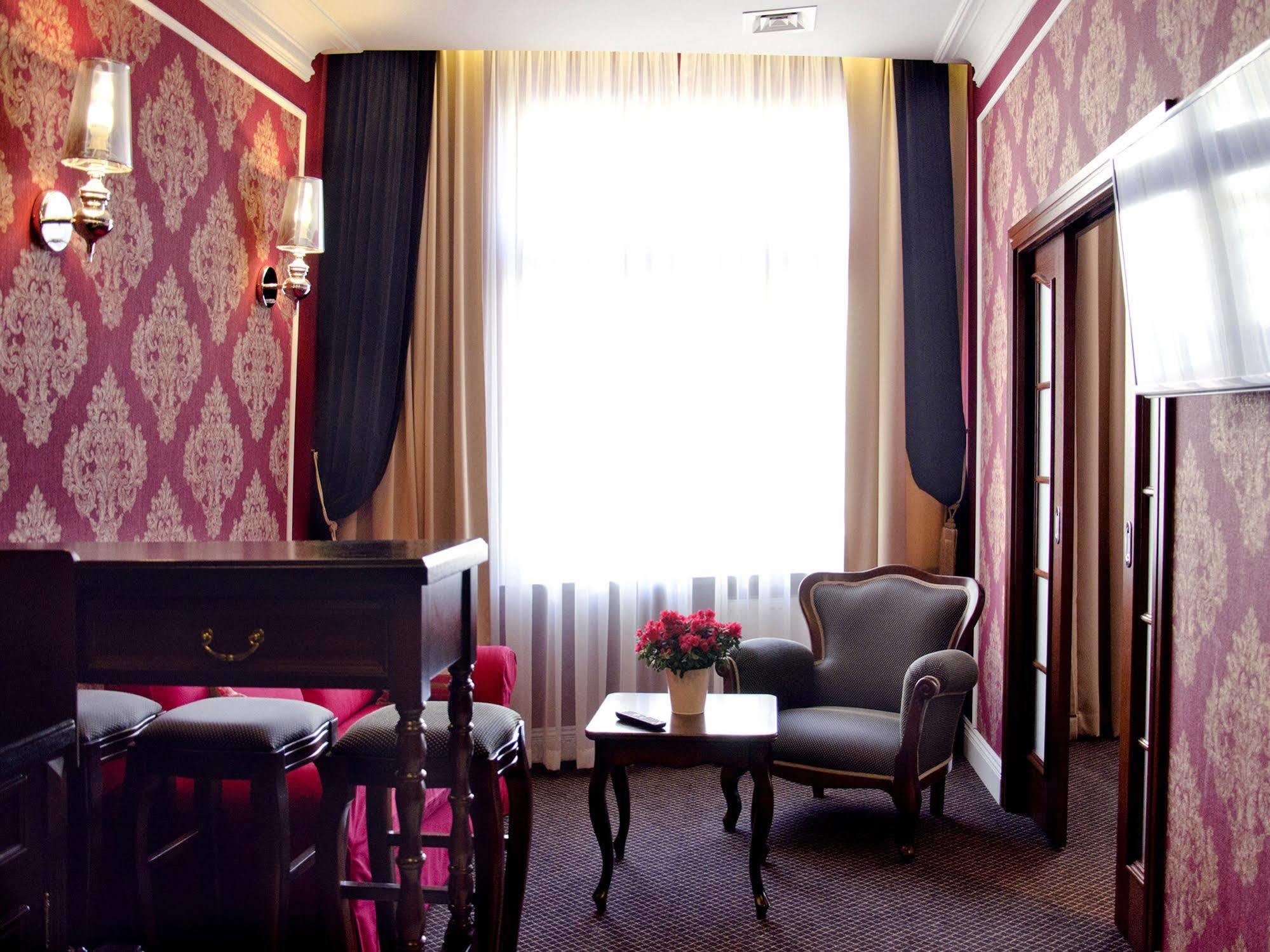 Sleepwalker Boutique Suites Wroclaw Ngoại thất bức ảnh